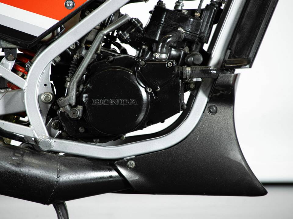 Image 29/50 of Honda NS 125F (1985)