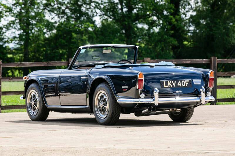 Image 4/31 of Triumph TR 5 PI (1968)