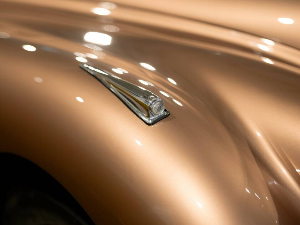 Image 10/50 of Jaguar XK 120 OTS (1952)