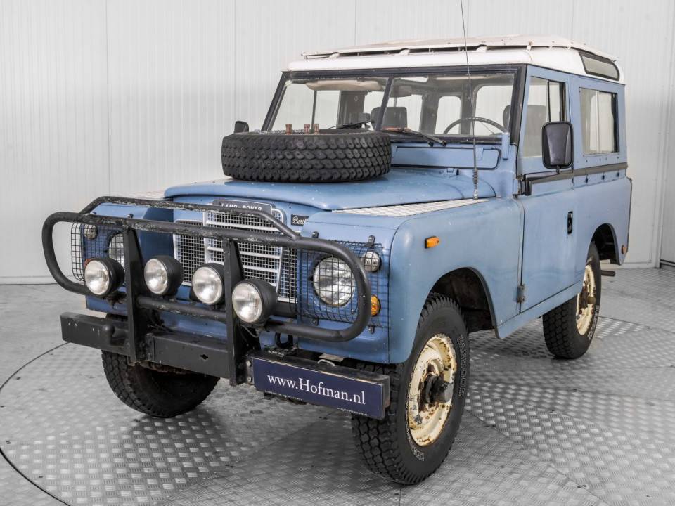 Image 19/50 of Land Rover 88 (1979)