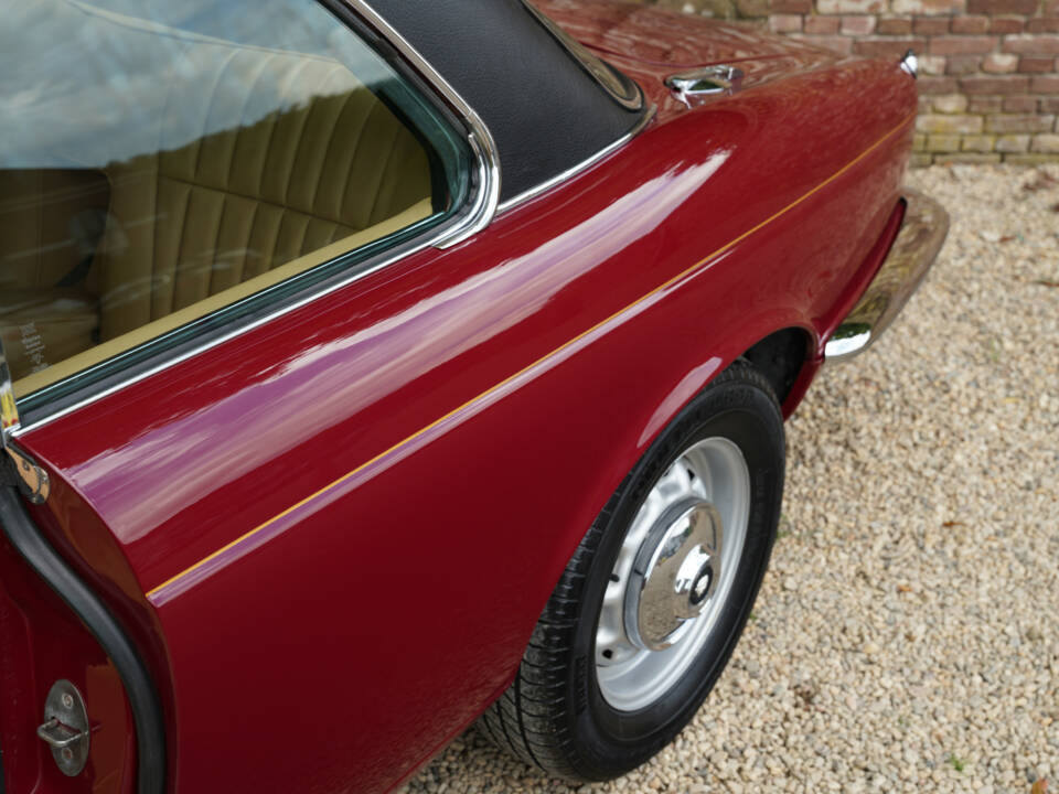 Bild 50/50 von Jaguar XJ 6 L 4.2 (1977)