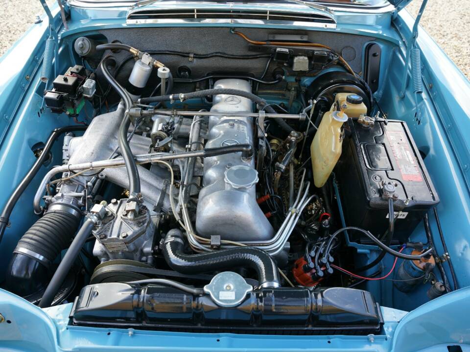 Bild 4/50 von Mercedes-Benz 250 SE (1967)