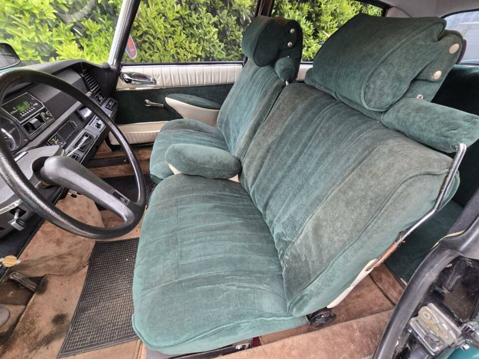 Bild 5/44 von Citroën DS 23 Pallas (1973)