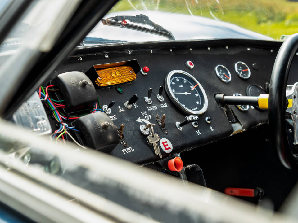 Image 9/15 of Tojeiro EE Endurance Race Coupe (1962)