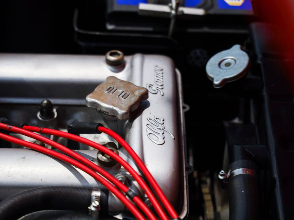 Image 32/58 of Alfa Romeo Giulia 1600 GTC (1965)