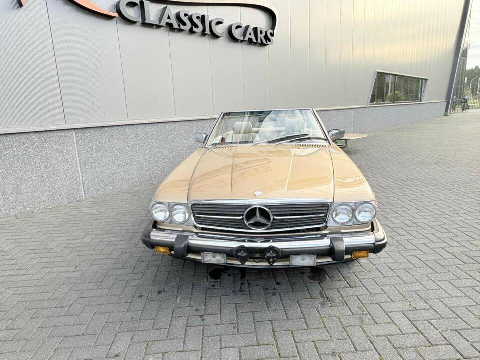 Image 14/50 of Mercedes-Benz 560 SL (1987)