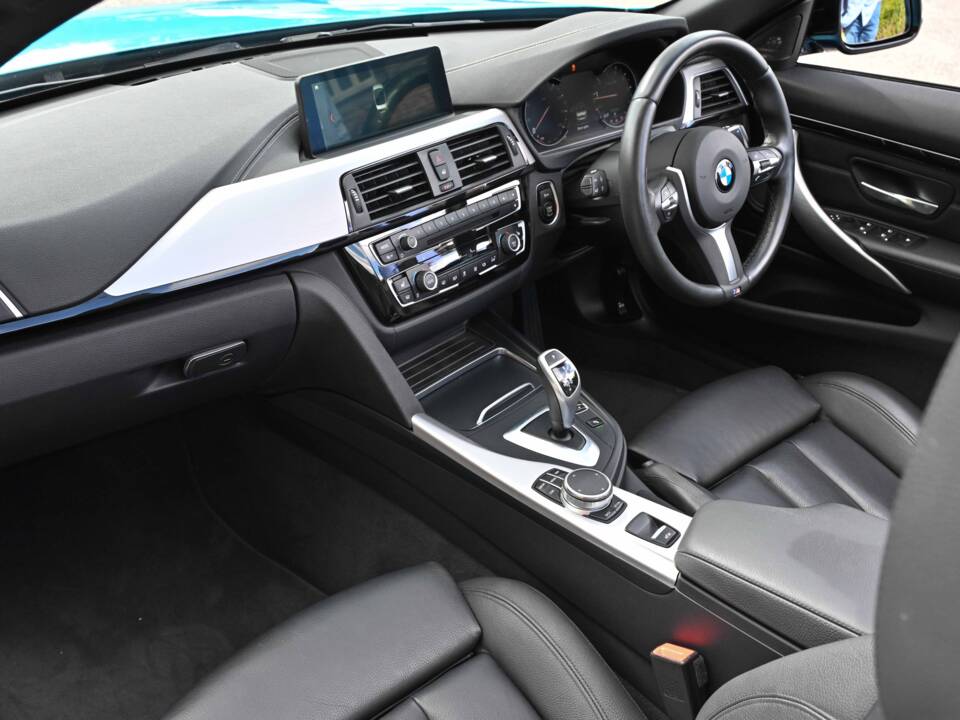 Image 4/50 of BMW 420i M Sport (2018)