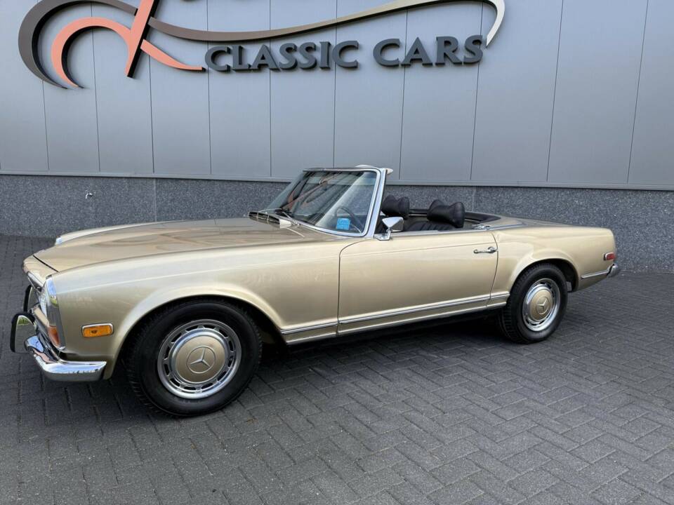 Image 3/49 of Mercedes-Benz 280 SL (1971)