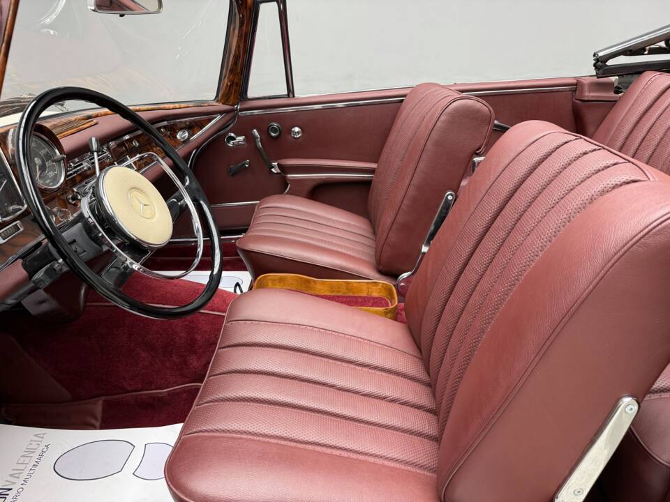 Afbeelding 24/36 van Mercedes-Benz 250 SE (1966)