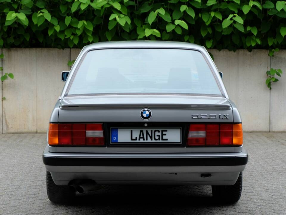 Bild 10/56 von BMW 325ix (1987)