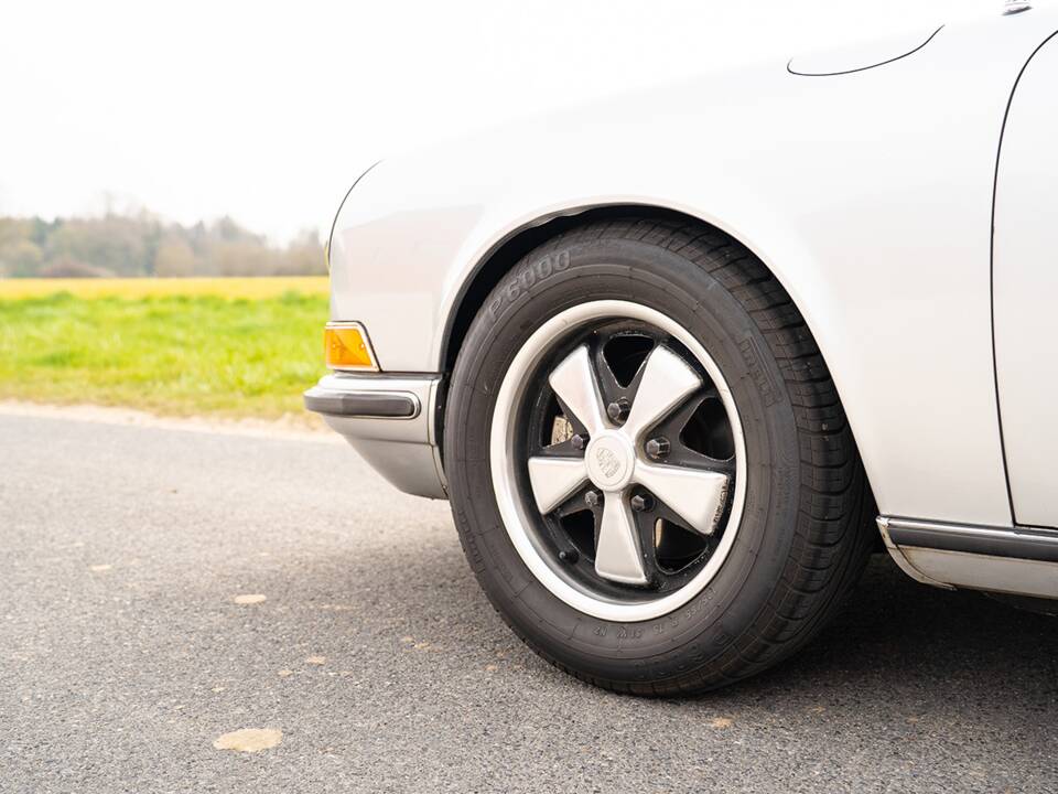Image 12/40 of Porsche 911 2.2 S (1971)