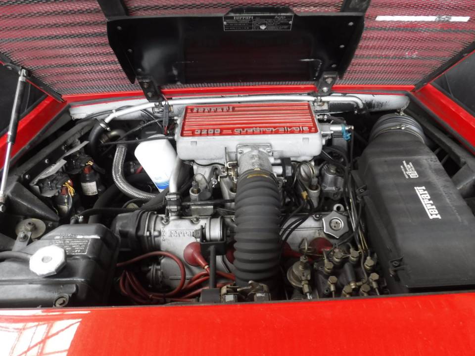 Image 25/50 of Ferrari Mondial 3.2 (1988)