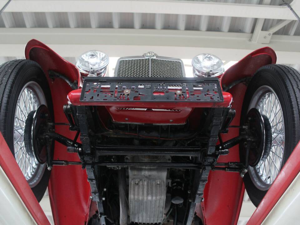 Image 18/50 of MG TC (1949)