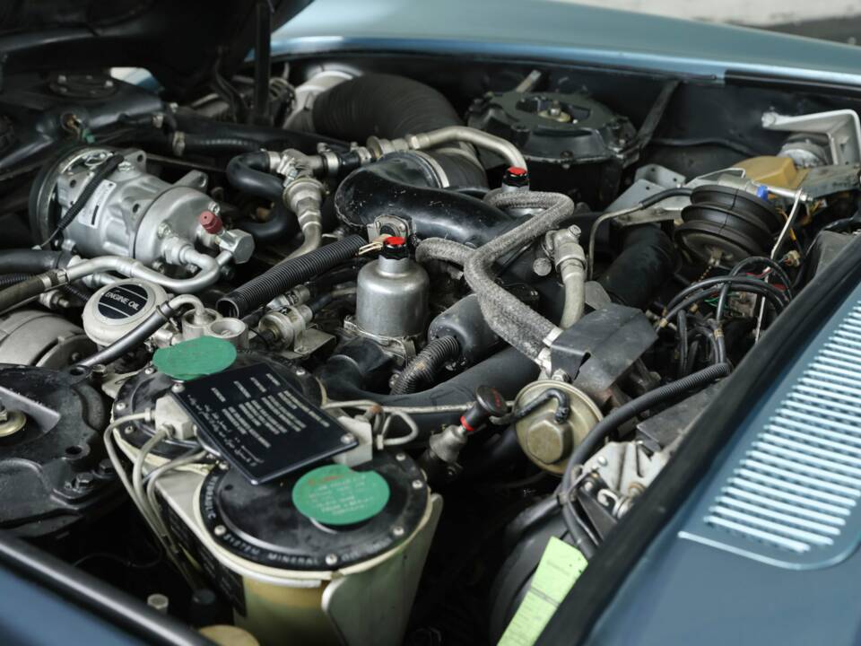 Image 35/48 of Rolls-Royce Corniche I (1980)