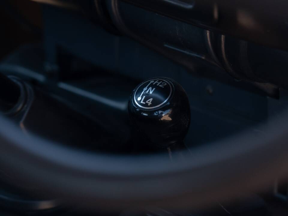 Image 34/46 of Toyota Land Cruiser HJ61 GX (1988)