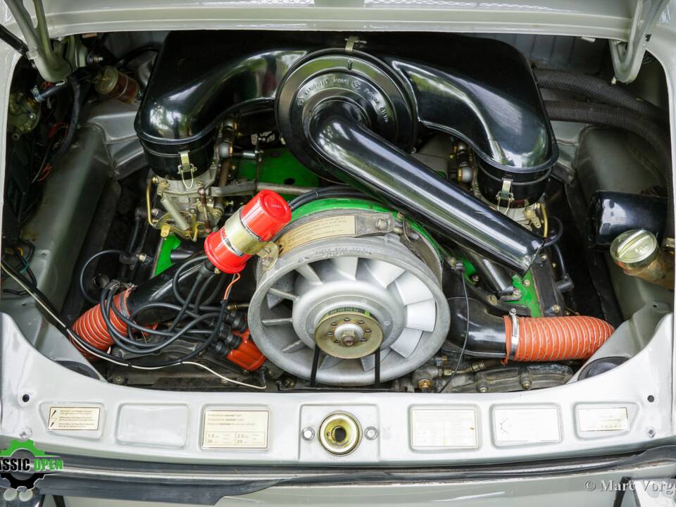 Image 52/57 of Porsche 911 2.0 (1968)