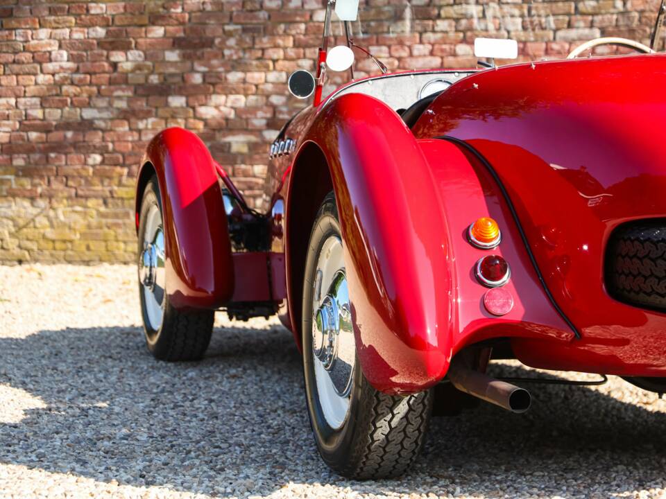 Image 38/50 of Healey Silverstone (1950)