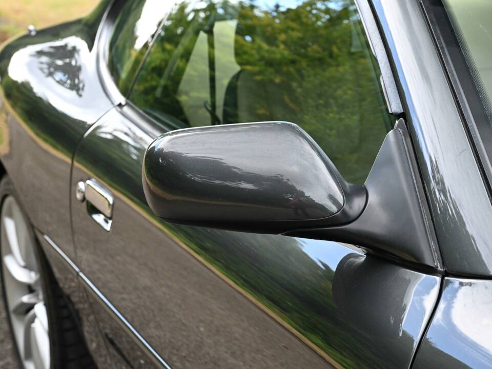 Image 20/50 de Aston Martin DB 7 Vantage (2002)