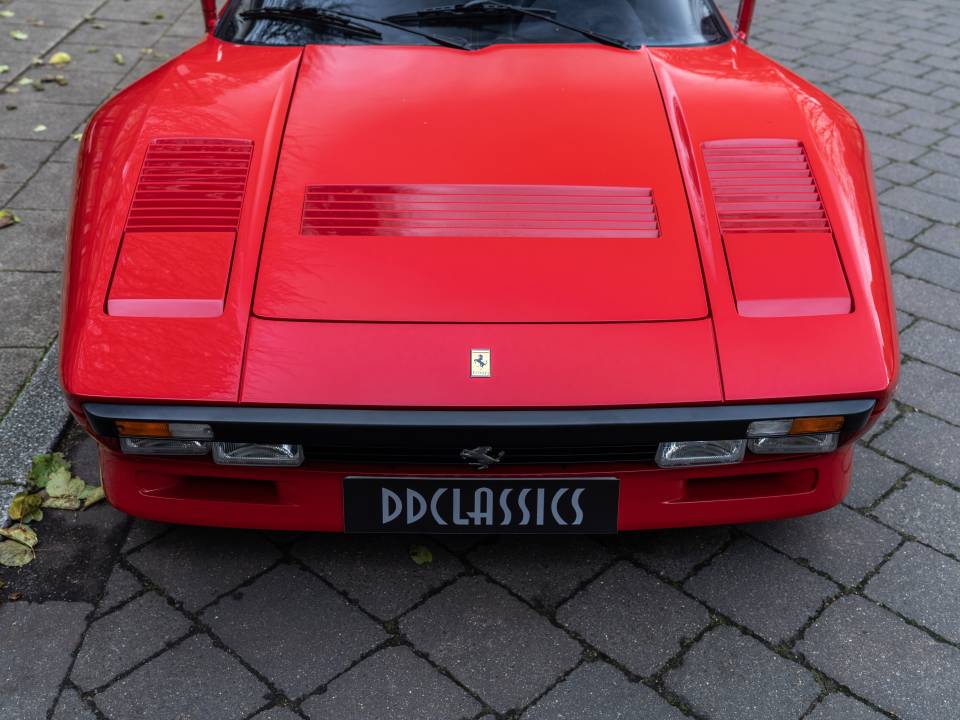 Immagine 7/38 di Ferrari 288 GTO (1985)