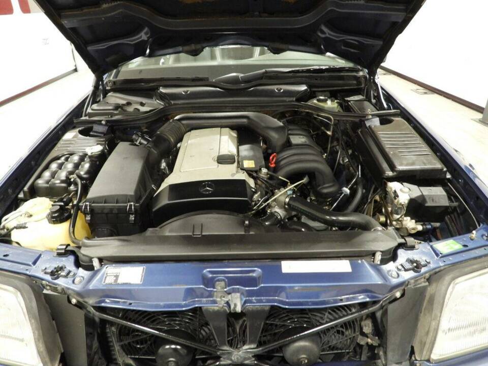 Image 8/14 of Mercedes-Benz SL 280 (1995)