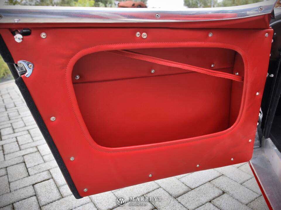 Image 19/47 of Austin-Healey 100/4M (BN2) (1955)