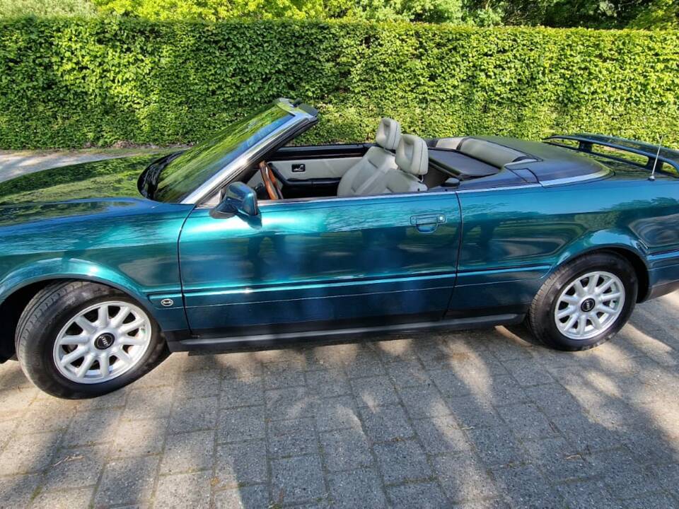 Image 10/21 de Audi Cabriolet 2.3 E (1992)