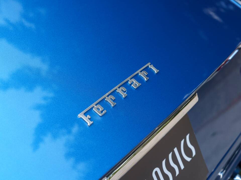 Afbeelding 13/26 van Ferrari 365 GTB&#x2F;4 Daytona (1971)