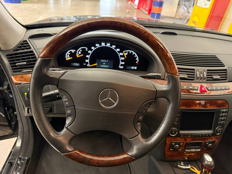 Immagine 9/18 di Mercedes-Benz S 600 L (2003)