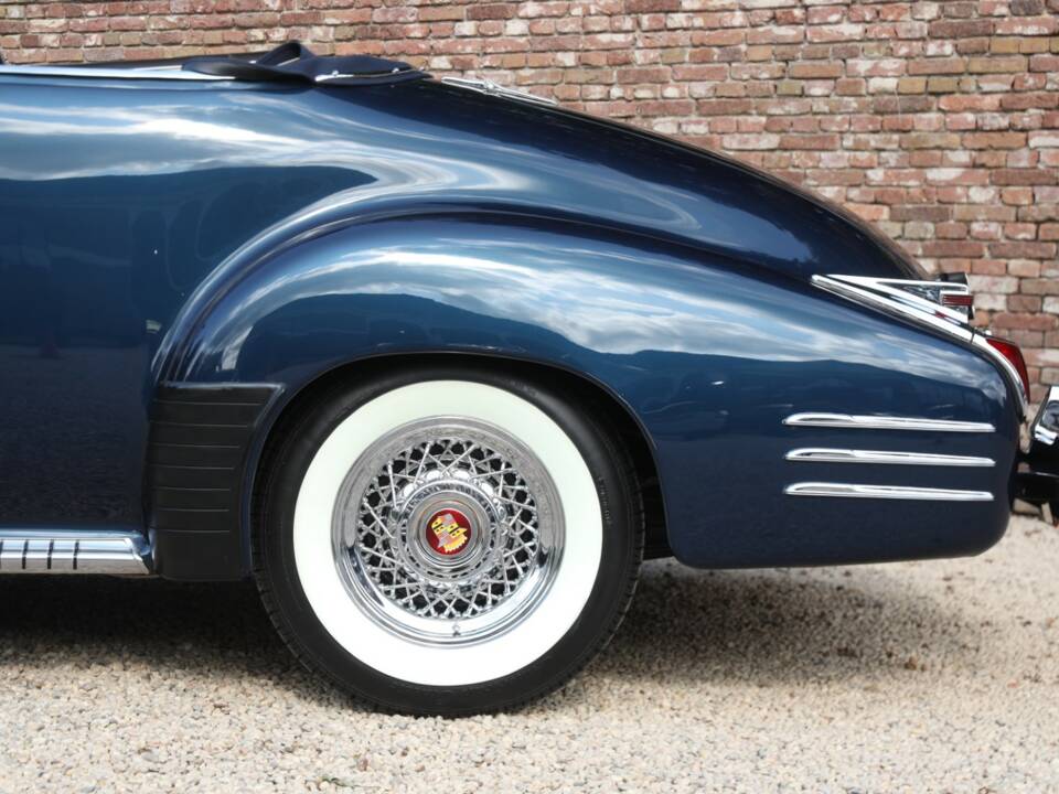 Image 36/50 de Cadillac 62 Convertible (1941)