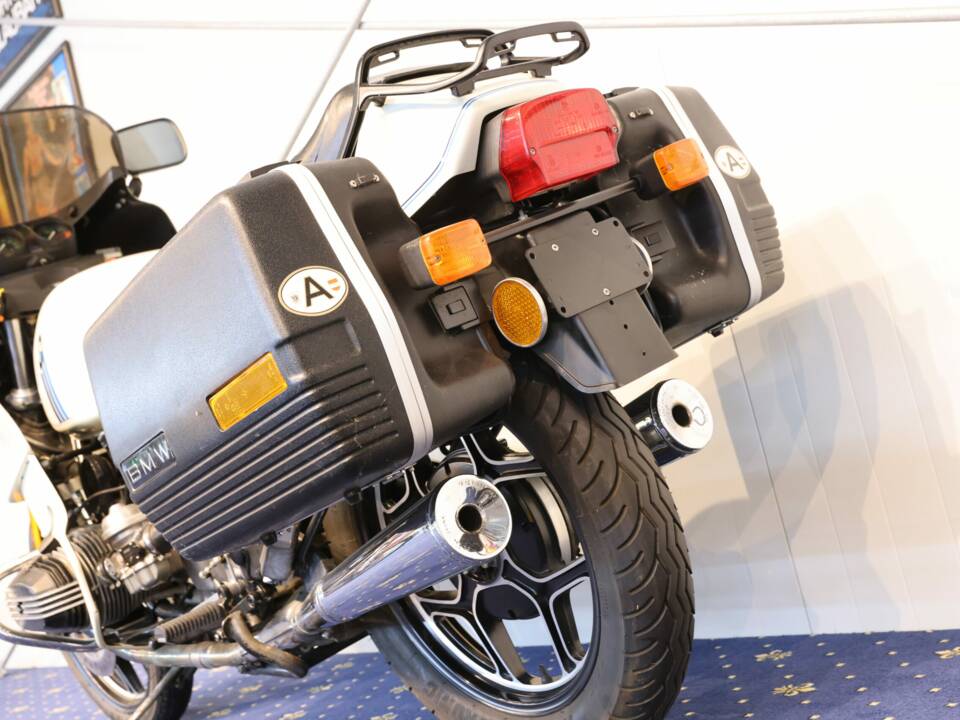 Image 32/32 of BMW R 100 RS (1987)