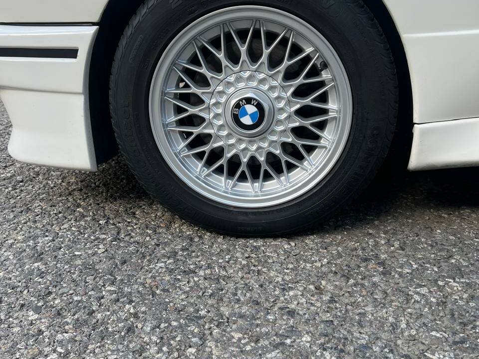 Bild 62/88 von BMW M3 (1988)