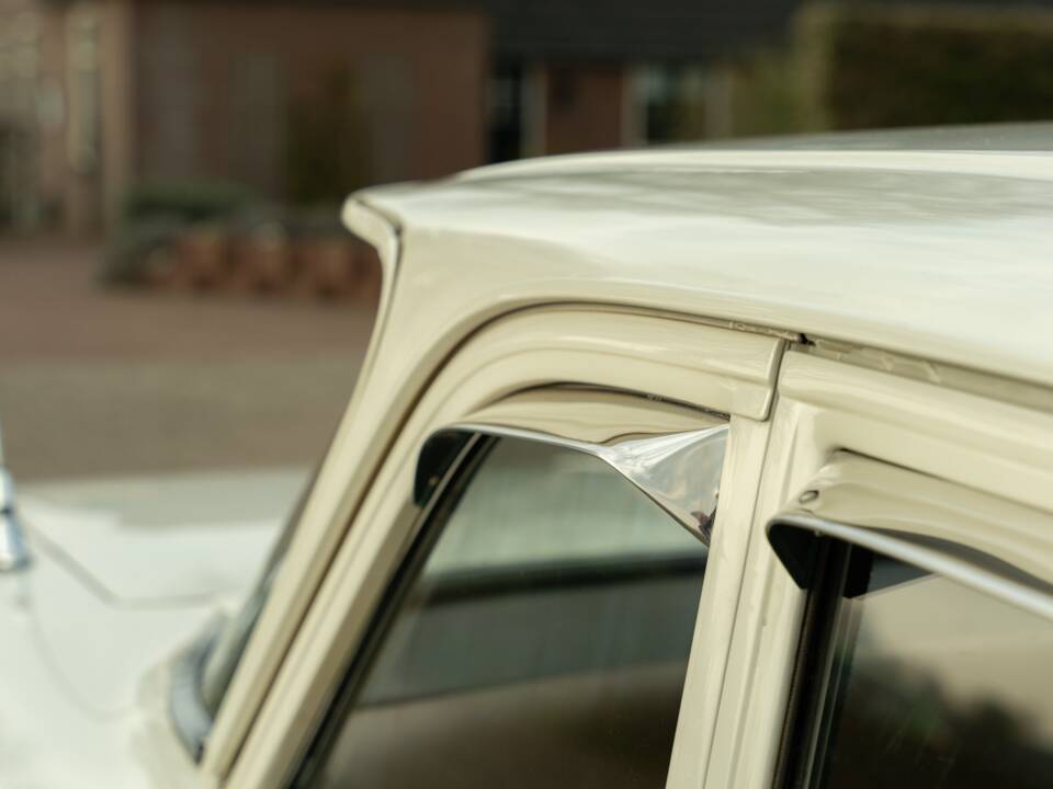 Bild 81/100 von Chevrolet Biscayne (1961)