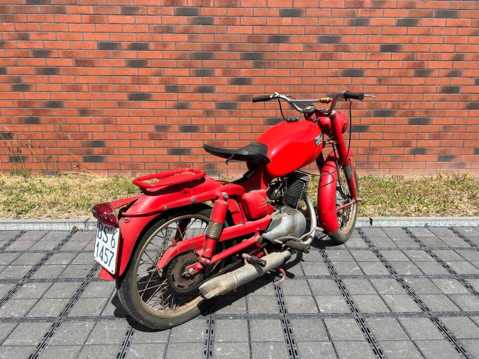 Immagine 9/19 di Ducati DUMMY (1953)