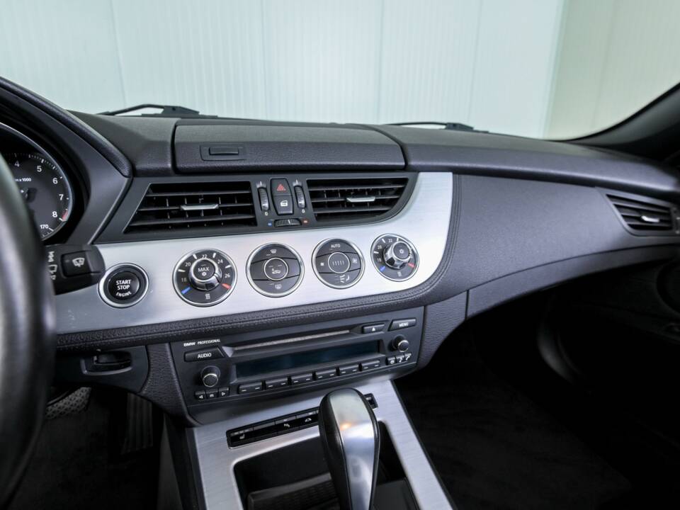 Image 23/50 of BMW Z4 sDrive23i (2010)
