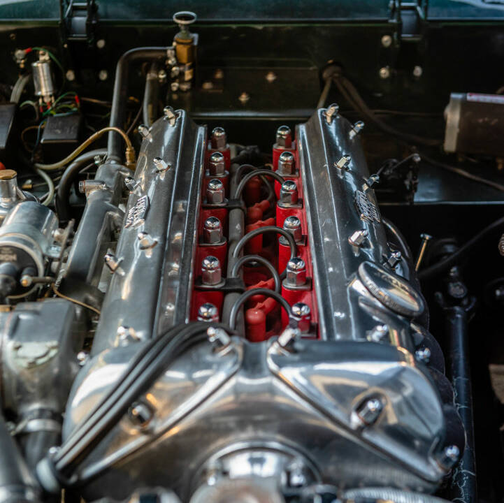 Image 33/41 of Jaguar XK 140 DHC (1955)