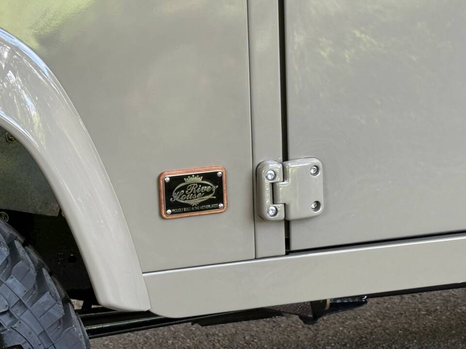 Bild 9/44 von Land Rover Defender 90 Td5 (1999)