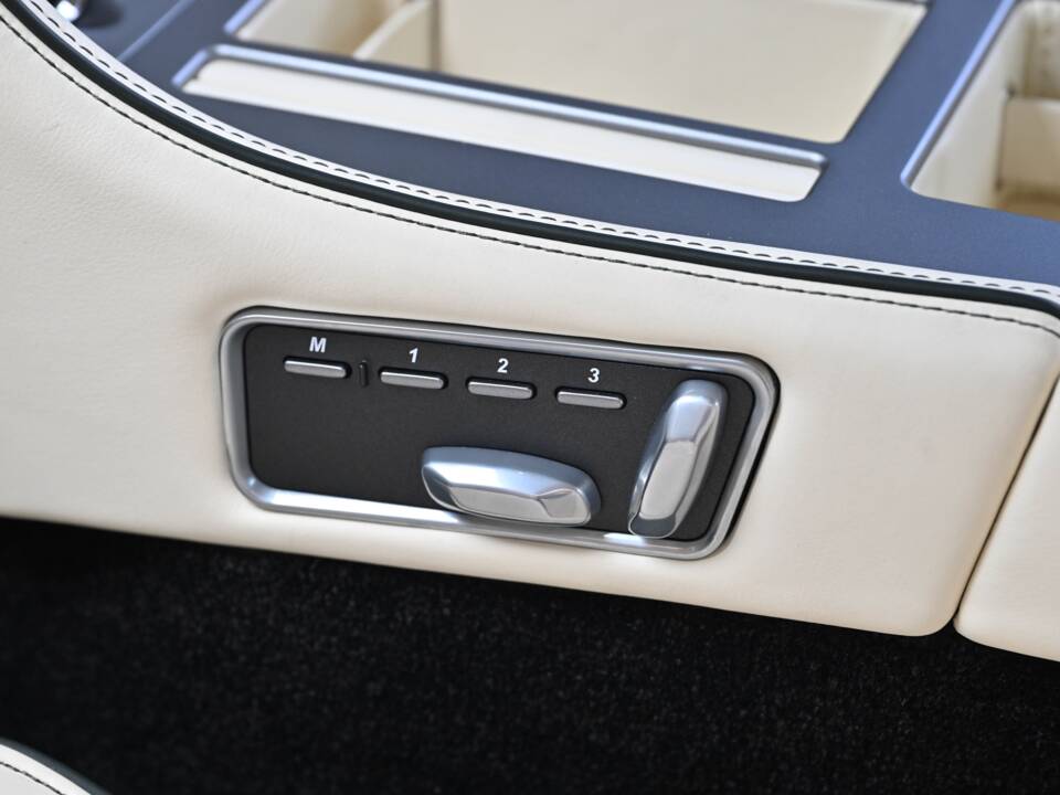 Bild 36/49 von Aston Martin DB 9 (2013)