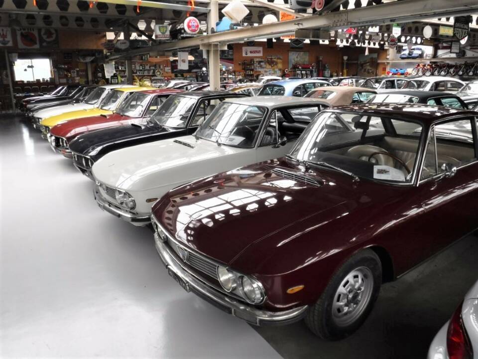 Image 27/33 of Lancia Fulvia 1.3 S (1970)