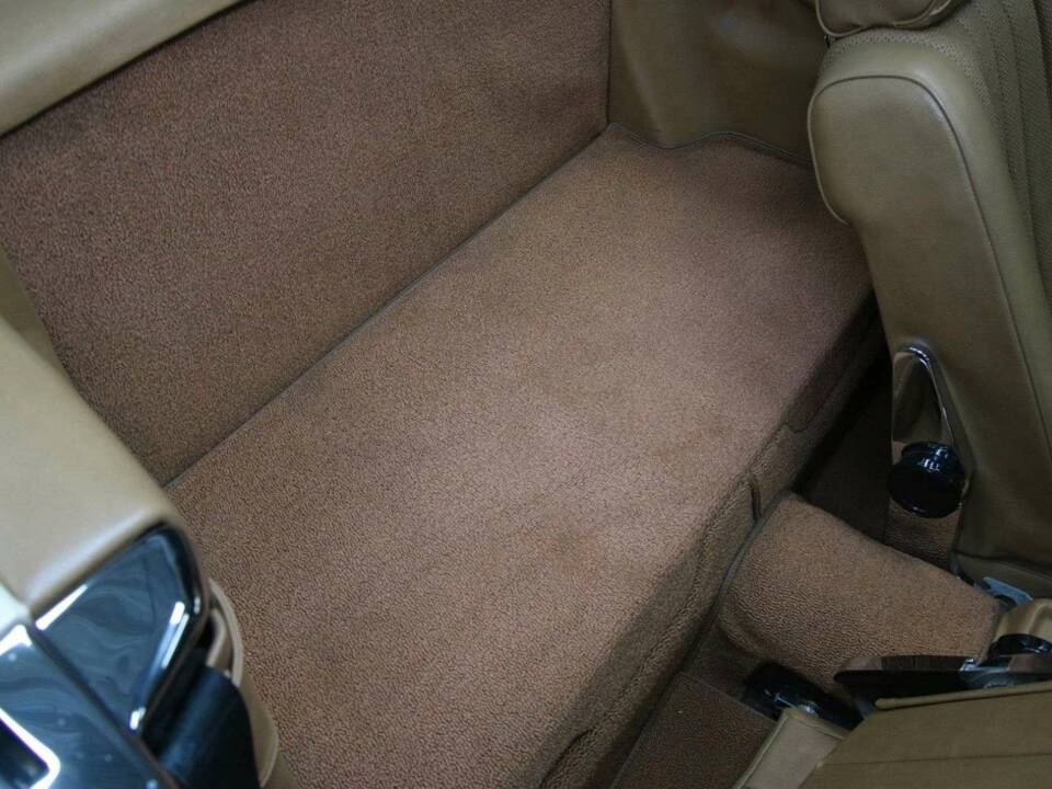 Image 25/50 de Mercedes-Benz 450 SL (1973)