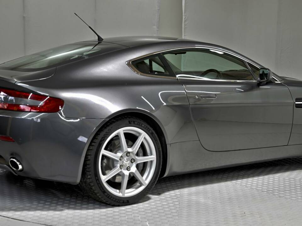 Image 10/50 de Aston Martin V8 Vantage (2006)
