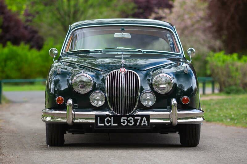 Image 6/10 of Jaguar Mk II 3.8 (1963)