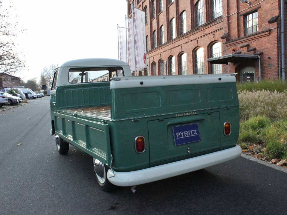 Immagine 27/27 di Volkswagen T1 pickup (1967)