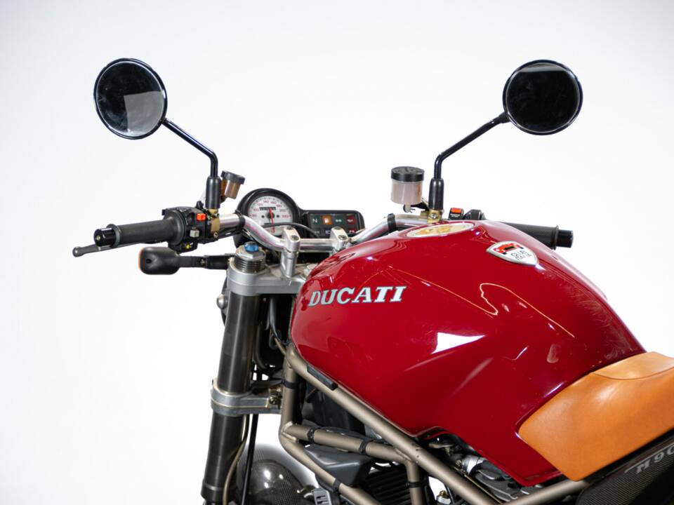 Imagen 11/50 de Ducati Monster 900 (1996)