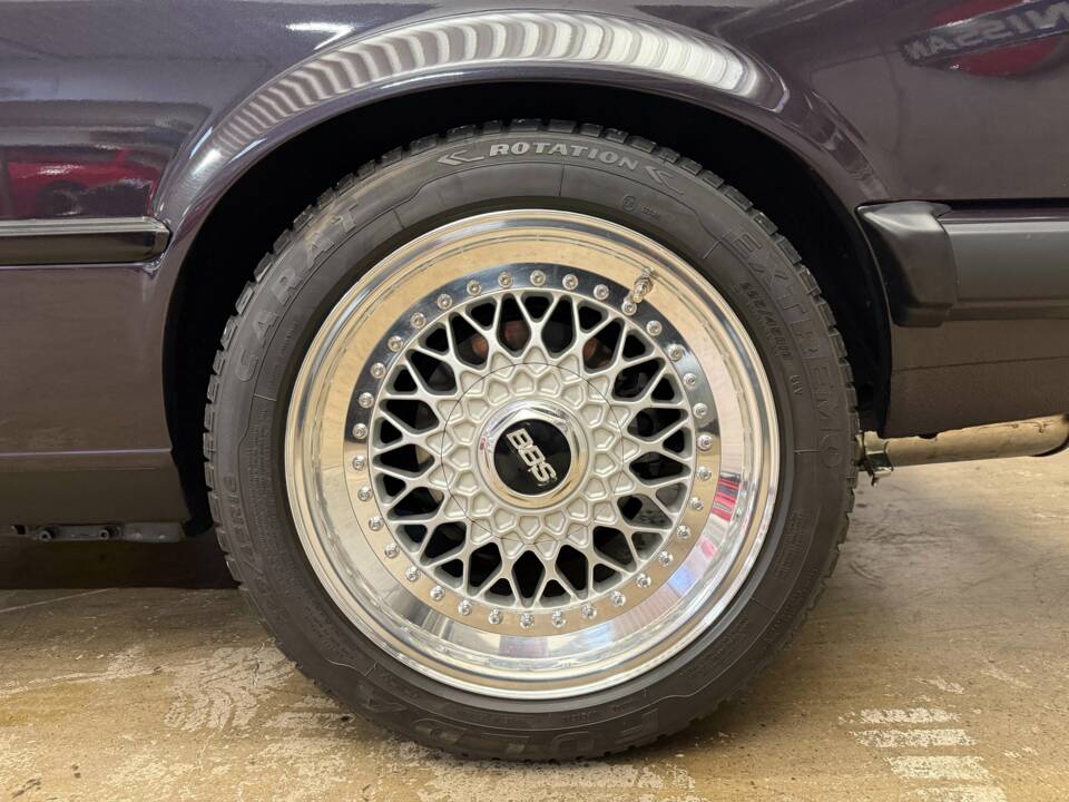 Bild 14/18 von BMW 325i (1986)