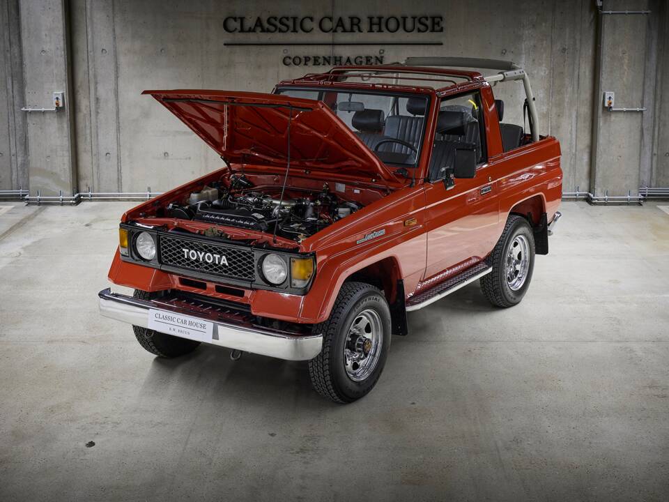 Afbeelding 7/100 van Toyota Land Cruiser LJ77 (1991)