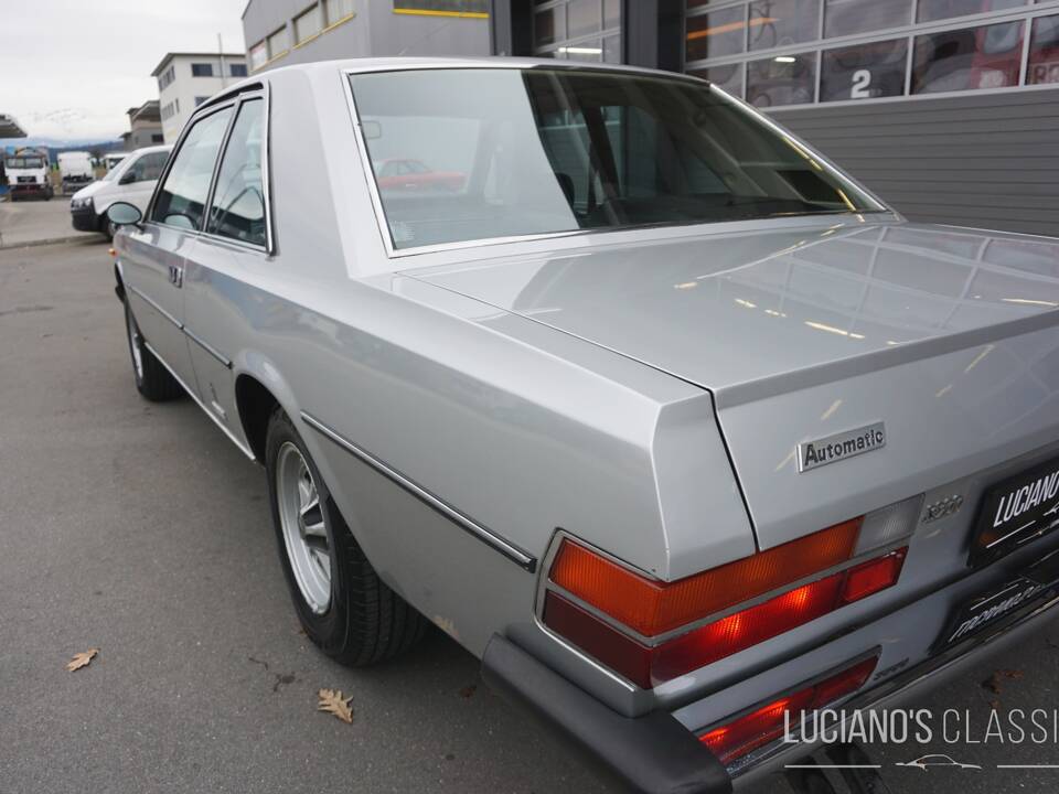 Image 22/66 of FIAT 130 Coupé (1972)