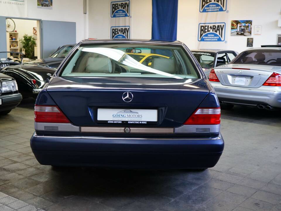 Immagine 13/36 di Mercedes-Benz S 500 L (1994)