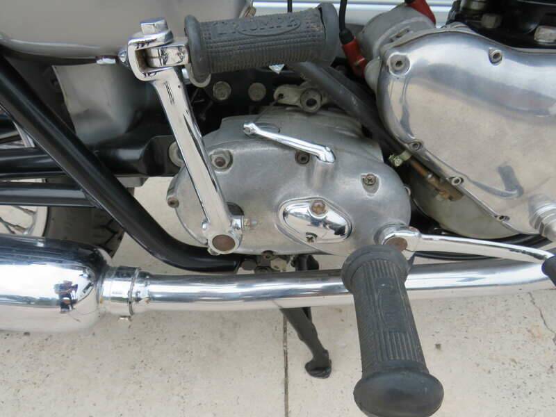 Bild 28/45 von Triumph T 120 Bonneville (1961)