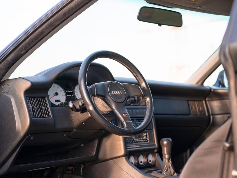 Bild 36/54 von Audi quattro 20V (1991)