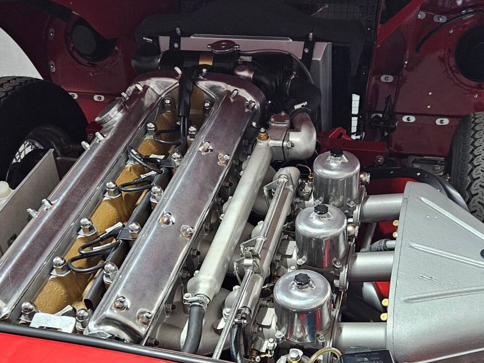 Image 9/11 of Jaguar E-Type 3.8 (1964)